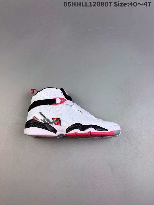 ナイキ靴正面デザイン